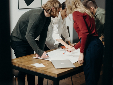 持有ITIN能否合法工作？這三個(gè)誤區(qū)要避開