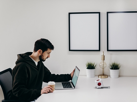 選擇深圳財務(wù)代理記賬公司的優(yōu)勢、費用及注意事項