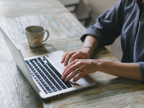 美簽續(xù)簽被拒五大原因：逾期停留、材料造假直接拒簽